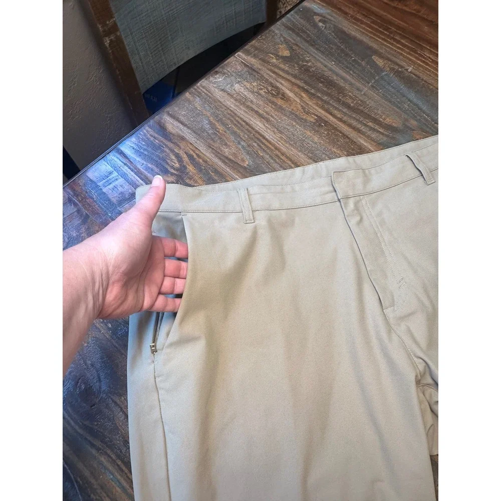 Fabletics Mens The Only Pant Khaki Tan Straight Leg Tech Chino 40x32 PT2459436